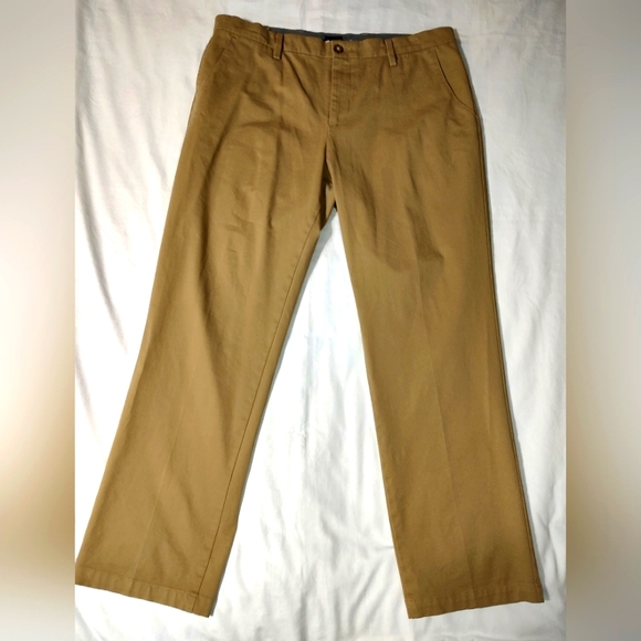 Men's Docker Khaki Pants - Picture 1 of 6